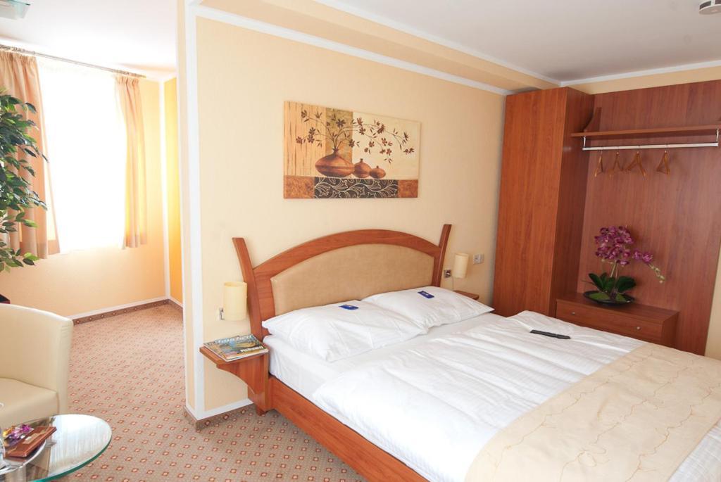 Aristo Hotel Filderstadt Ruang foto