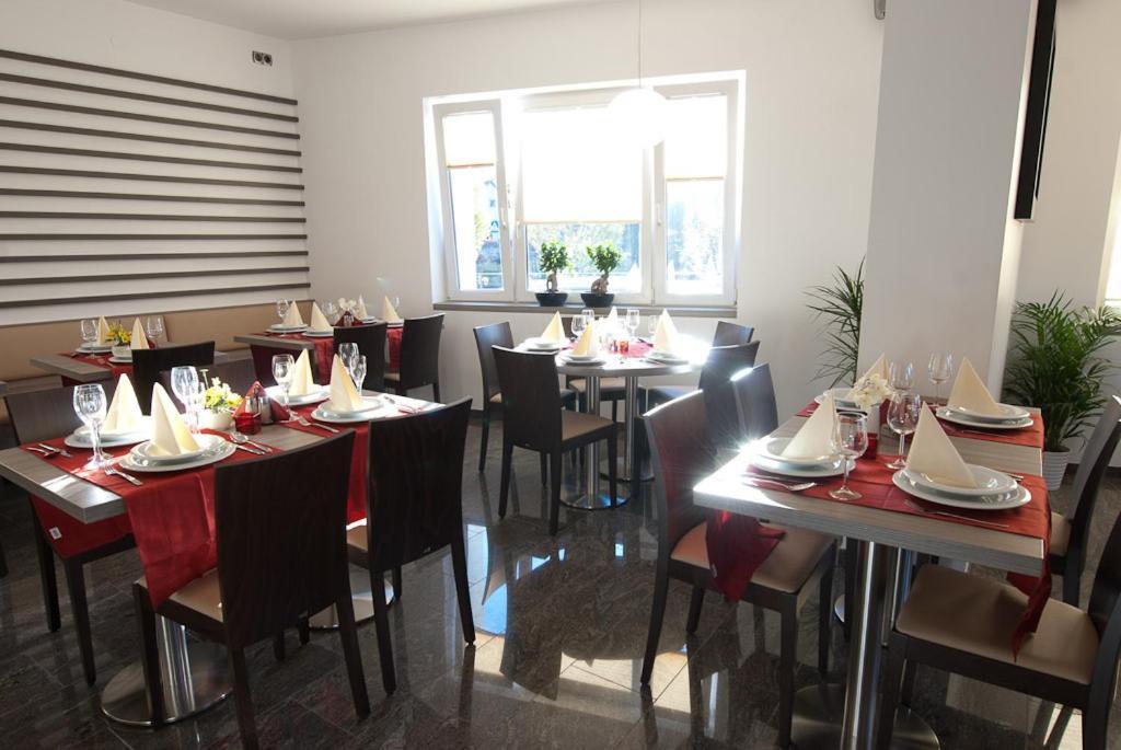 Aristo Hotel Filderstadt Bagian luar foto