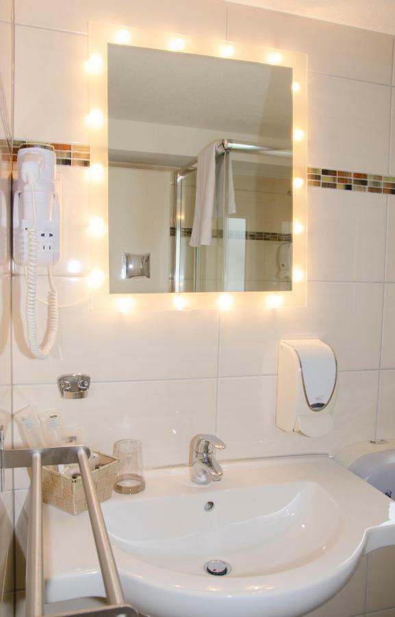 Aristo Hotel Filderstadt Bagian luar foto